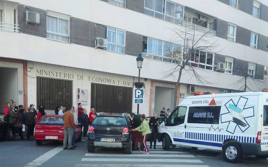 Varios intoxicados por inhalación de humo al incendiarse una vivienda en Navalmoral