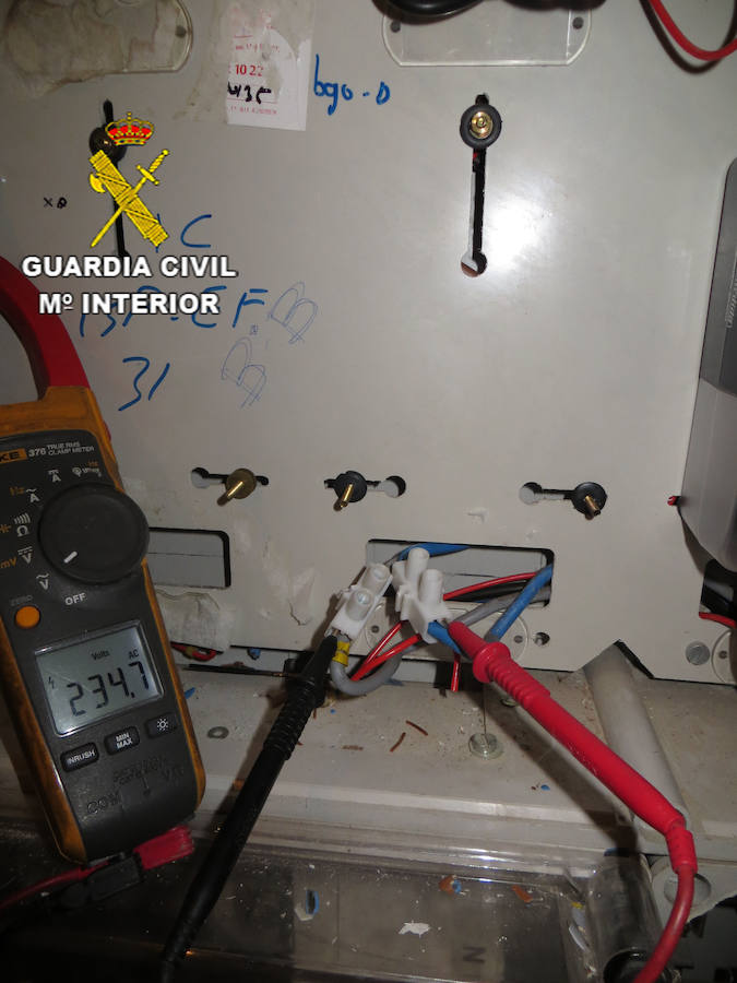 La Guardia Civil detiene a 20 personas en Talayuela por un fraude en el fluido eléctrico
