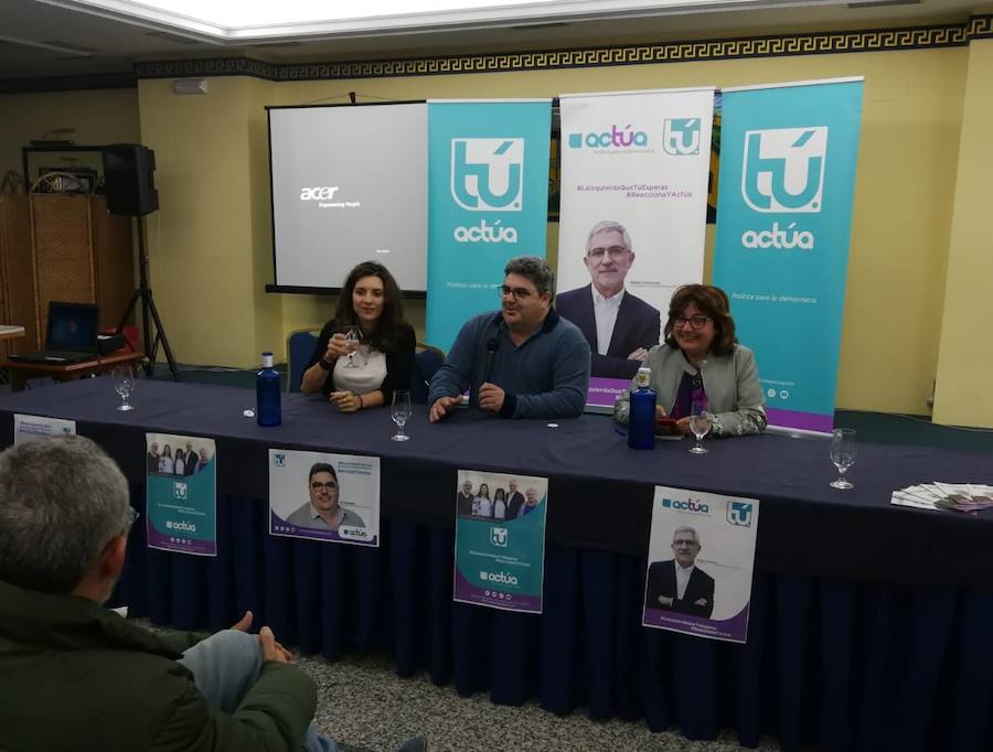 Las personas candidatas en la presentación en Trujillo 