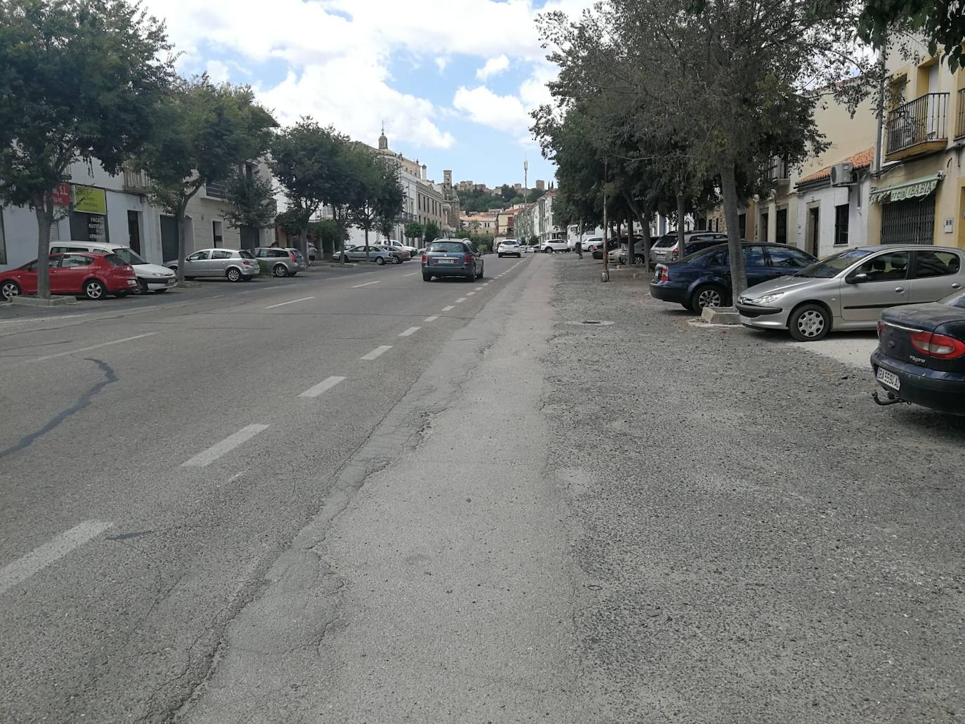 La avenida de Miajadas, unas de las calles que necesita mejorar esa red 