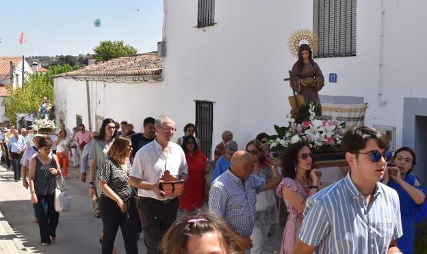 Procesión en Huertas de la Magdalena 