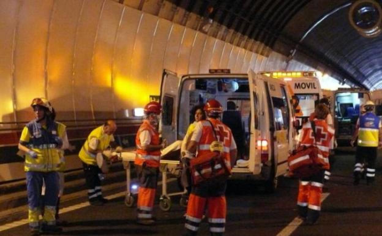 Simulacro de accidente realizado en el túnel de Miravete en 2011 