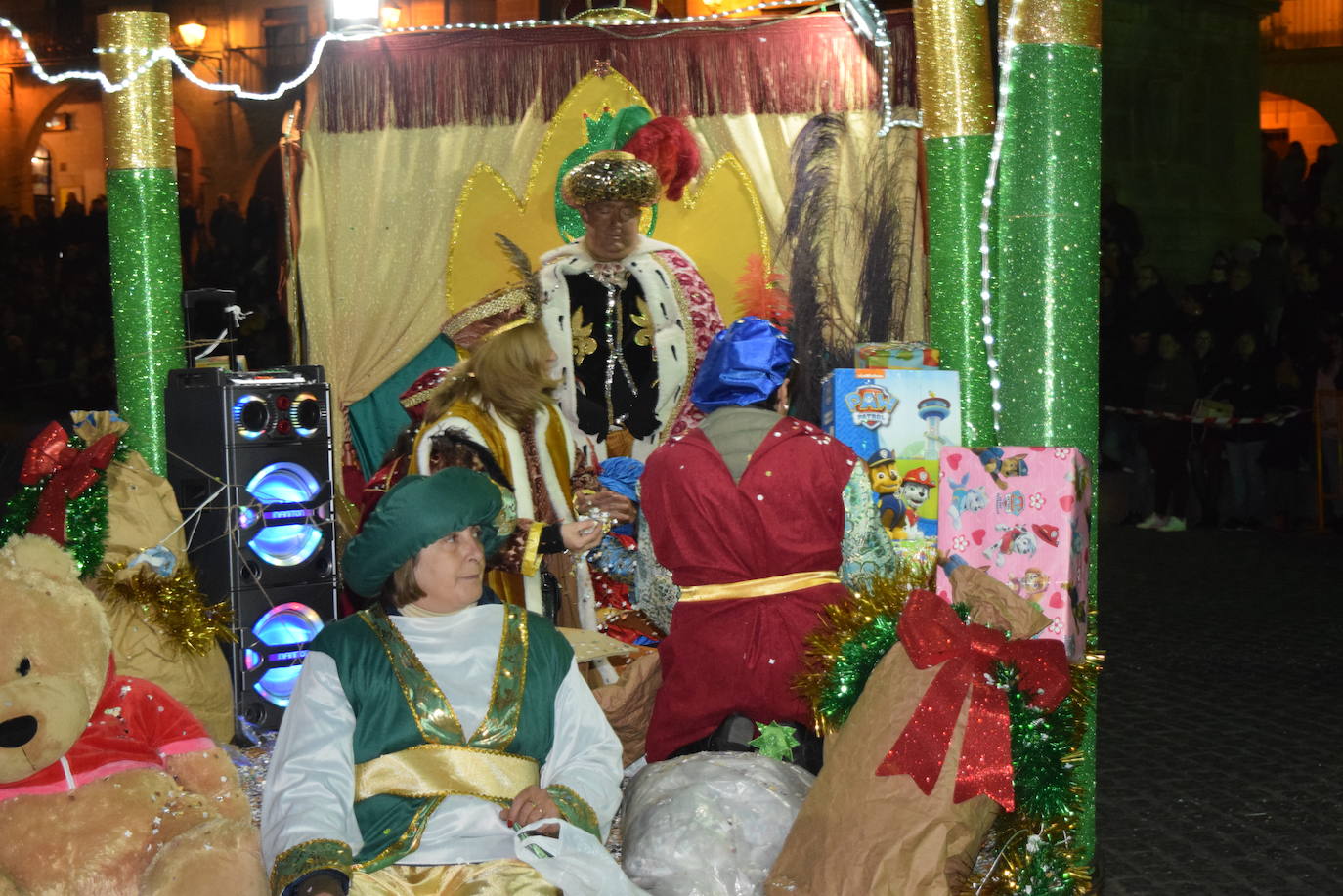 Melchor, Gaspar y Baltasar irán acompañados por siete carrozas y cuatro asociaciones