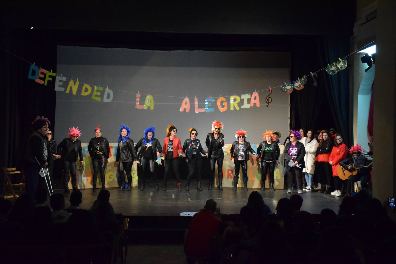 Docentes del Francisco de Orellana en el festival de chirigotas 