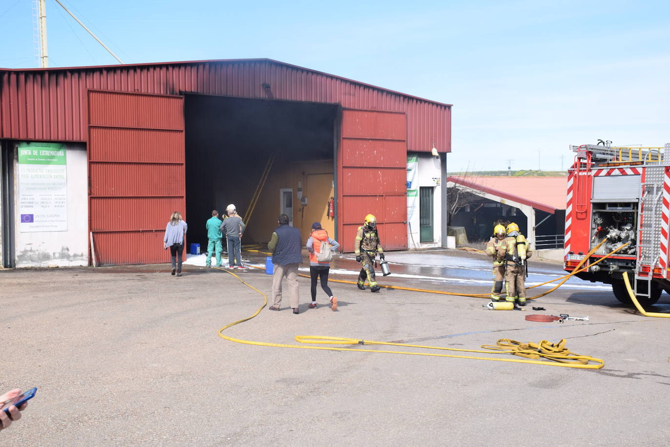 Fotos: Incendio en una nave en Copreca