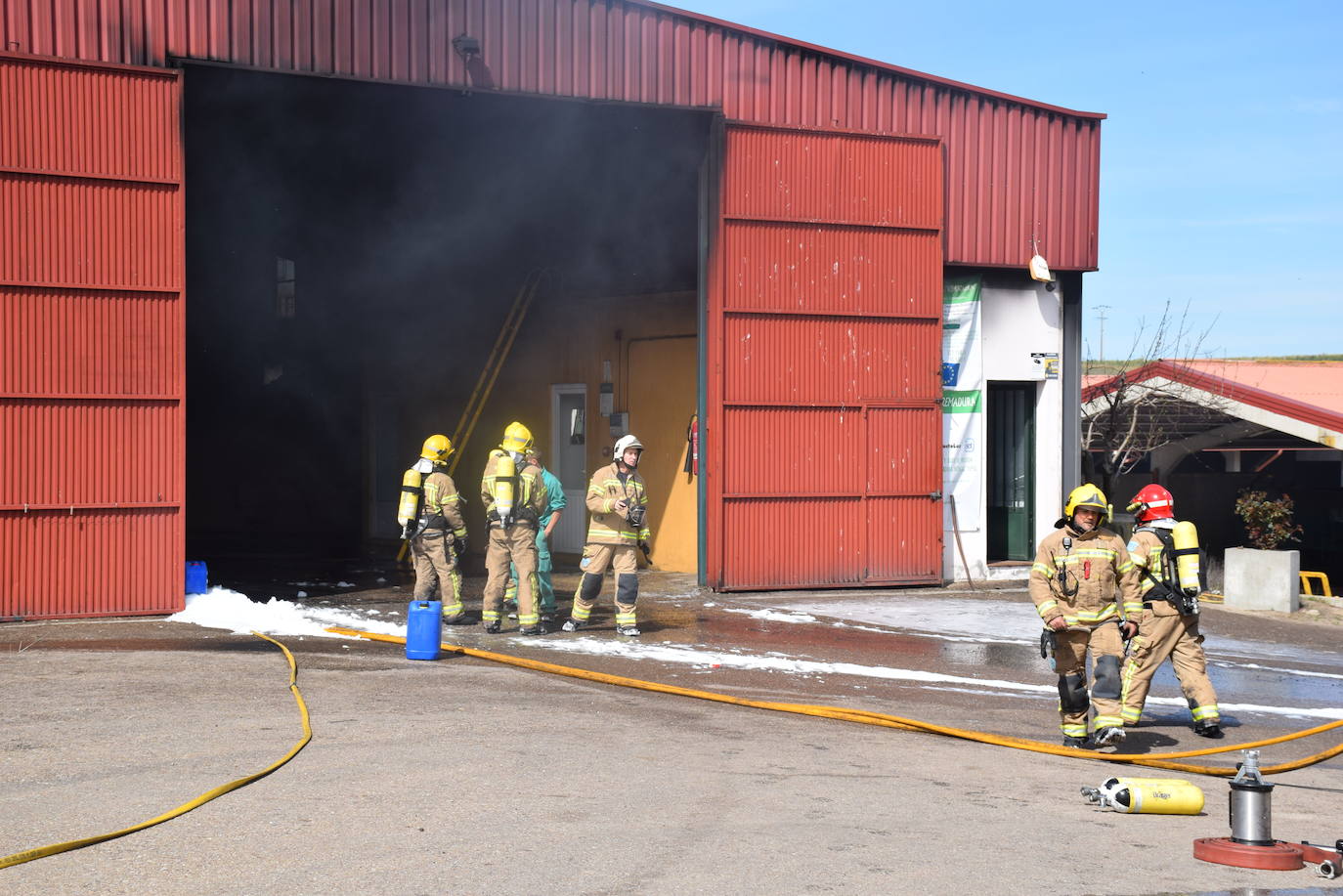 Fotos: Incendio en una nave en Copreca