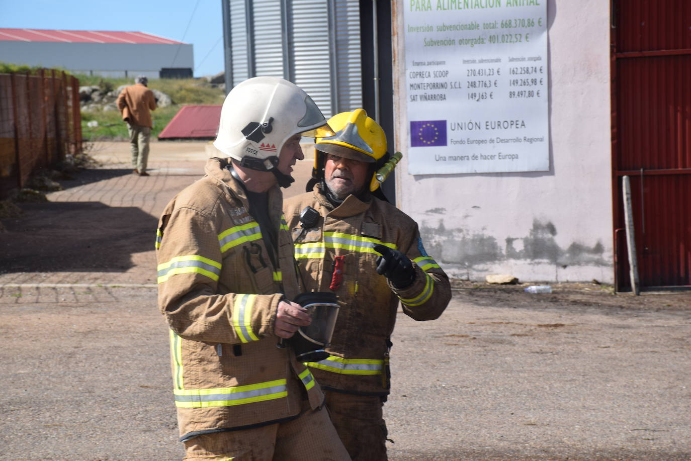 Fotos: Incendio en una nave en Copreca