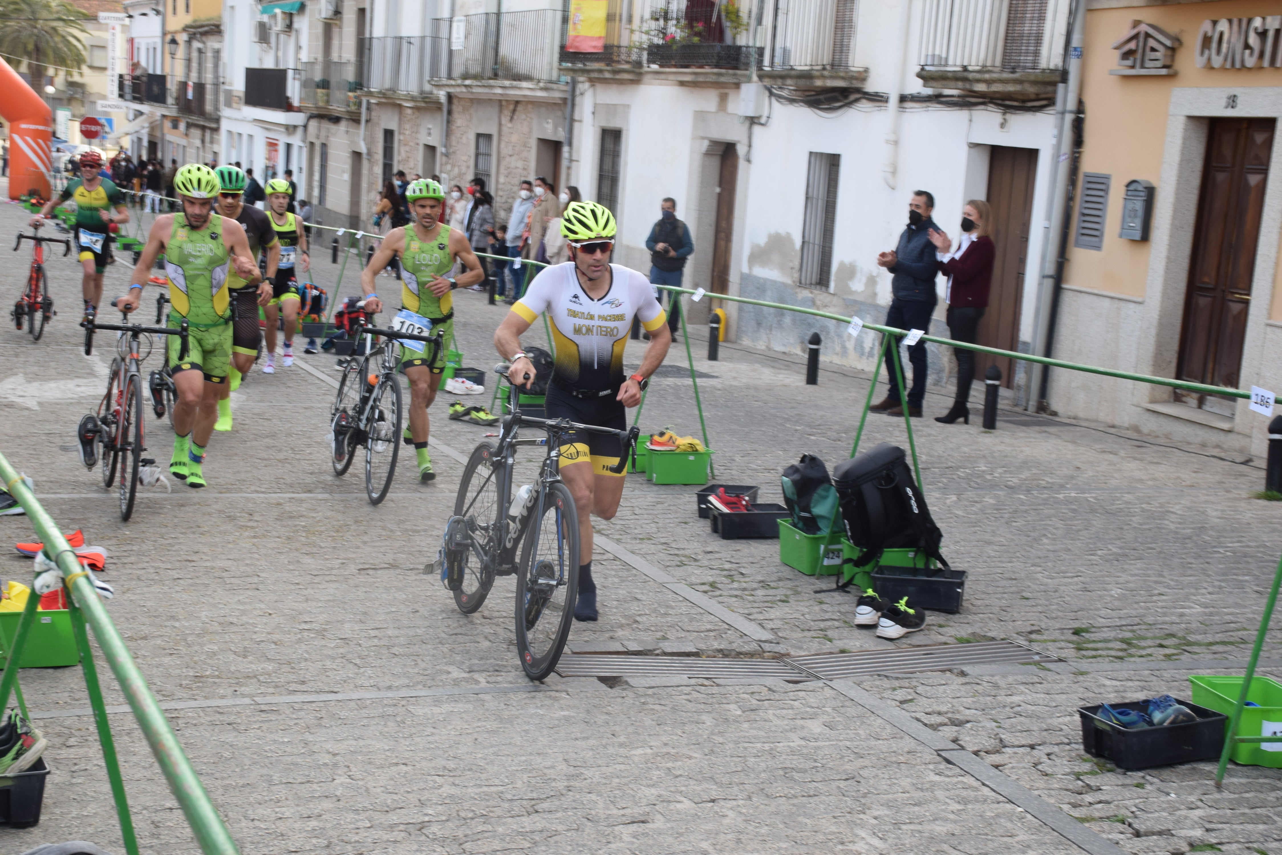 Los dos corredores locales que llegaron primero a meta 