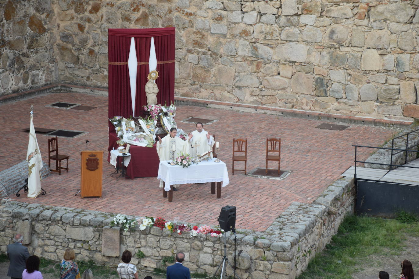 Fotos: Ofrenda floral a la Patrona