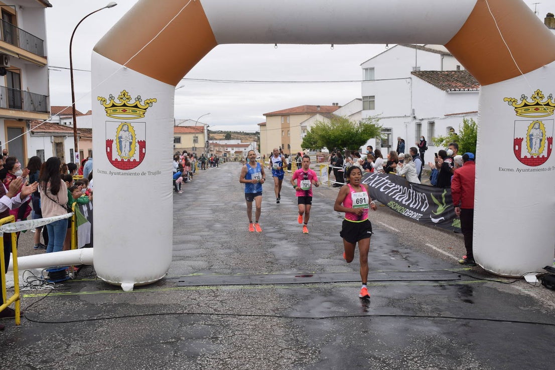 Fotos: Cross Popular Ciudad de Trujillo, con 140 corredores