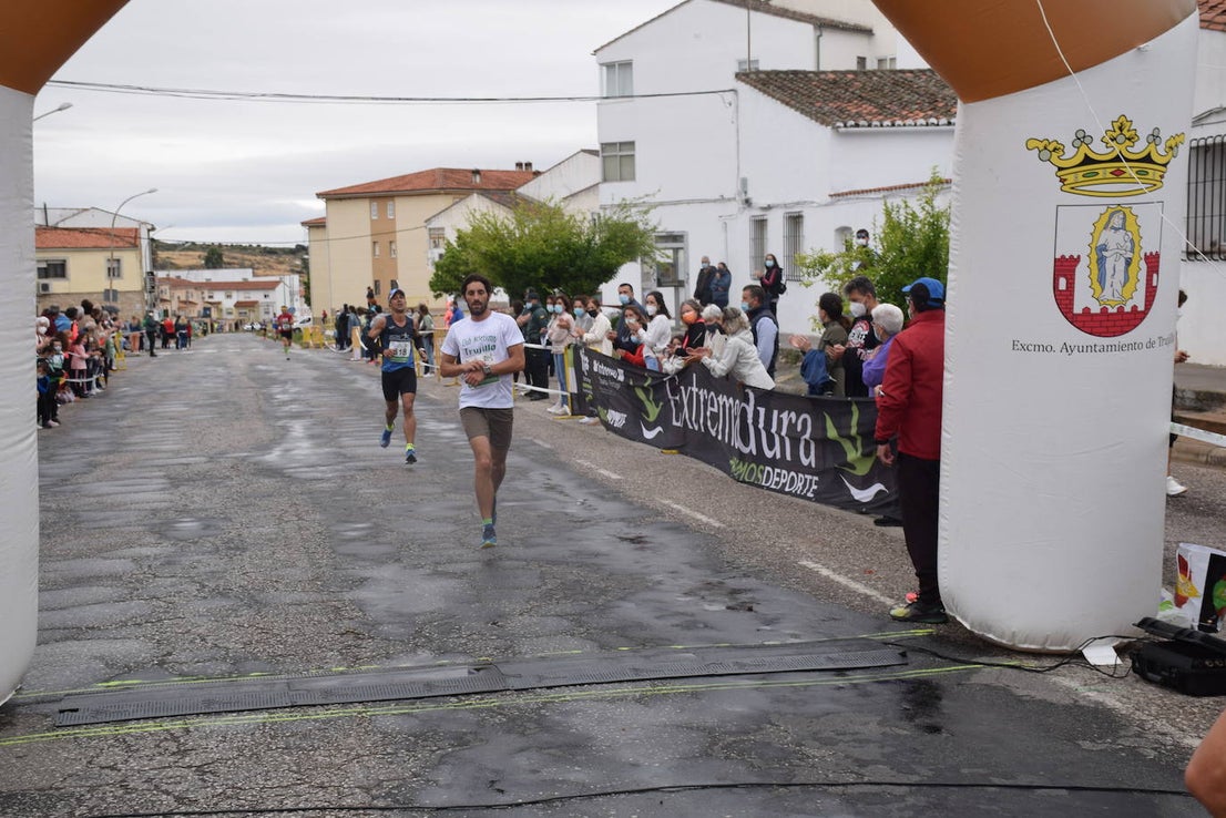 Fotos: Cross Popular Ciudad de Trujillo, con 140 corredores
