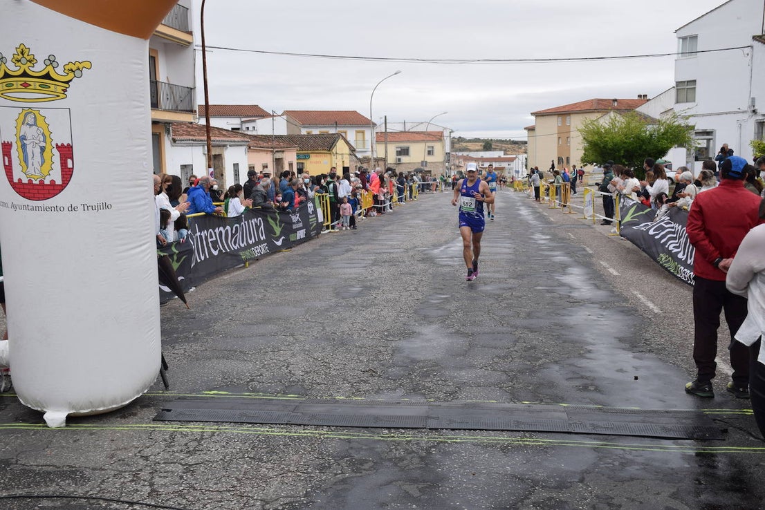 Fotos: Cross Popular Ciudad de Trujillo, con 140 corredores