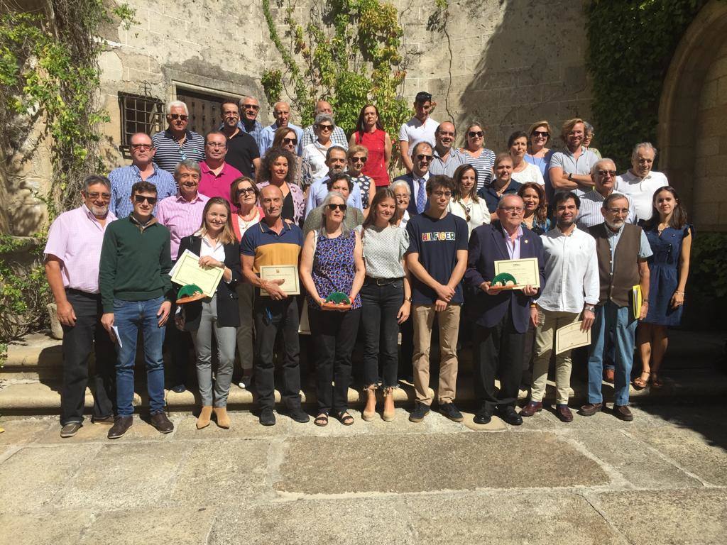 Participantes, colaboraores y organizadores en los Coloquios HOY