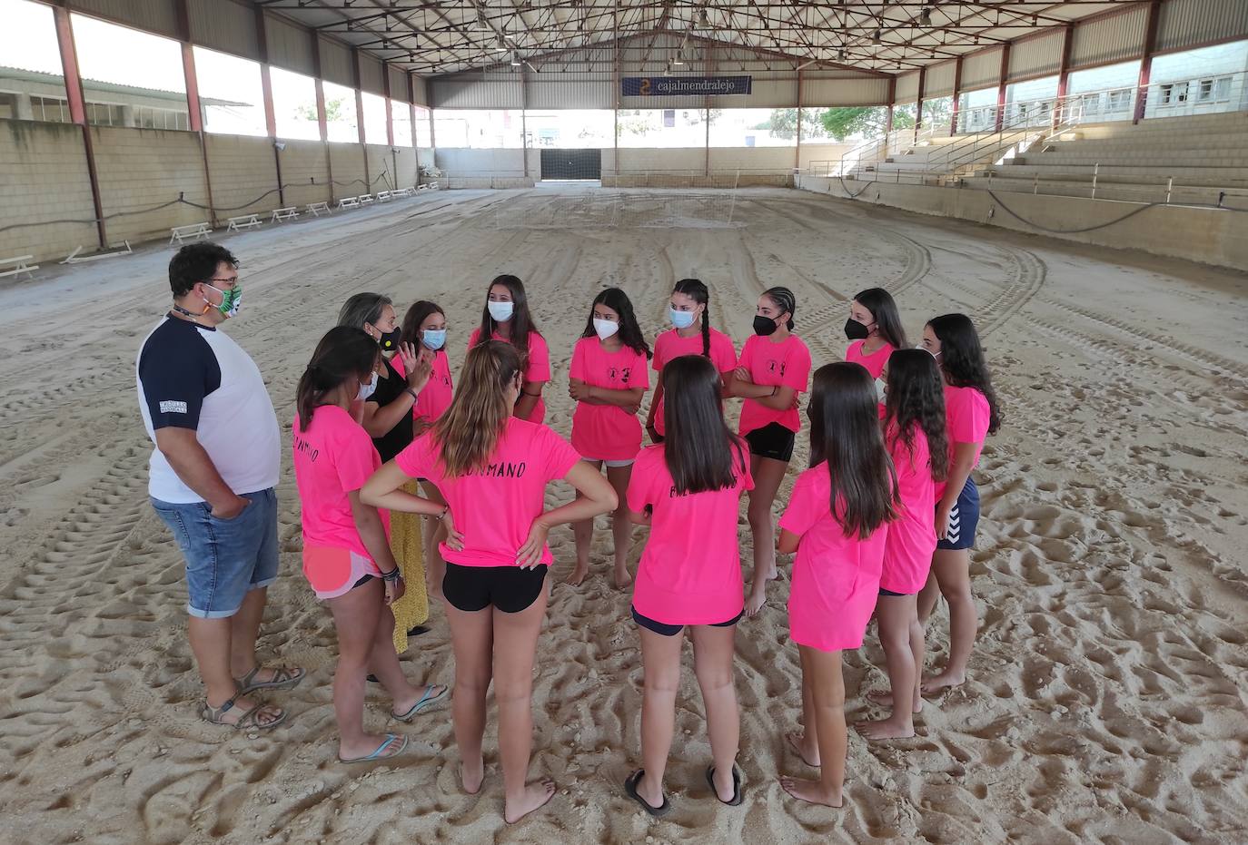 Equipo de balonmano playa del Club Balonmano Trujillo 