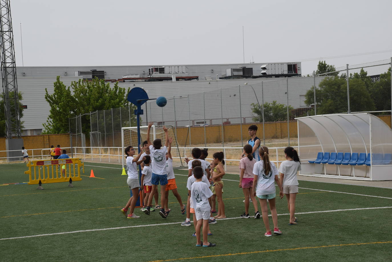 Fotos: Diversión en las escuelas deportivas municipales