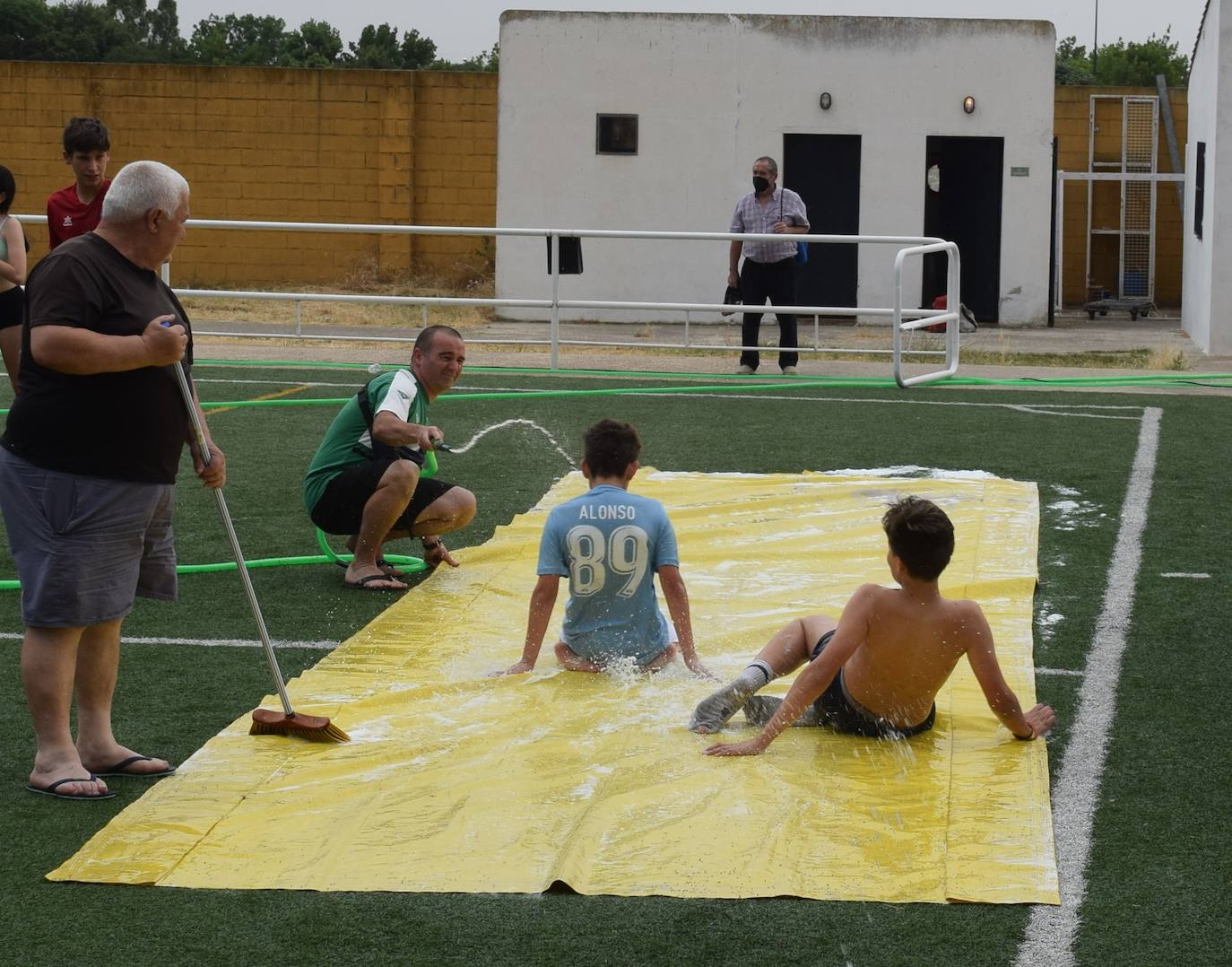 Fotos: Diversión en las escuelas deportivas municipales