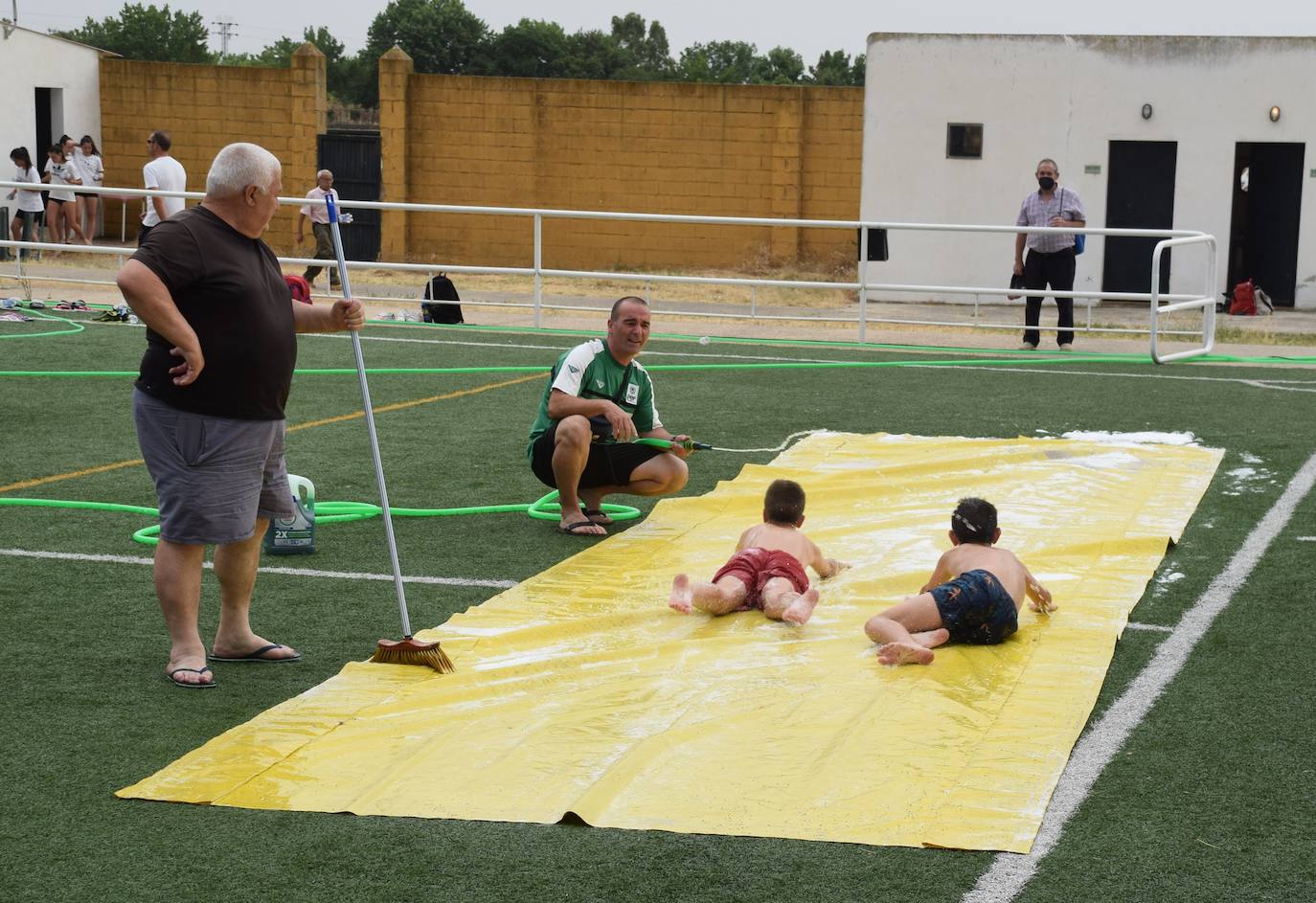Fotos: Diversión en las escuelas deportivas municipales