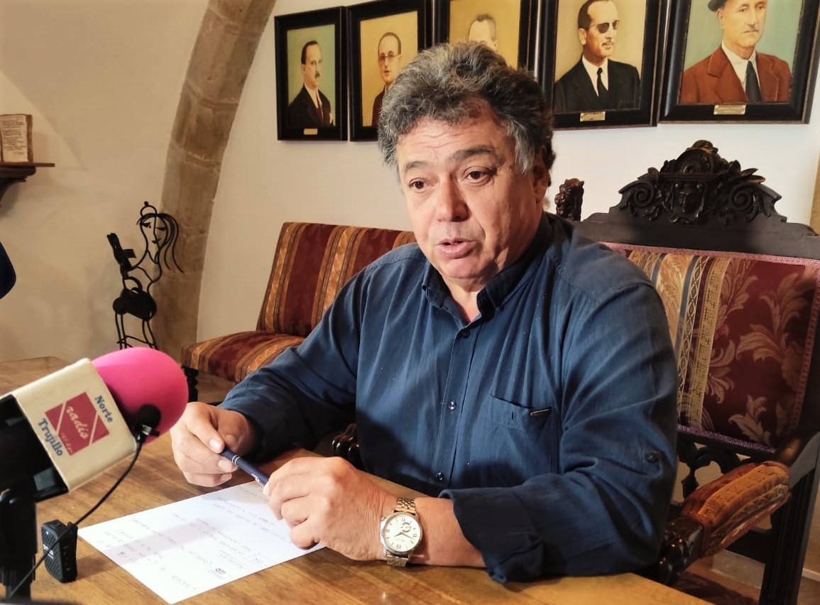 El alcalde, en la rueda de prensa realizada este jueves 