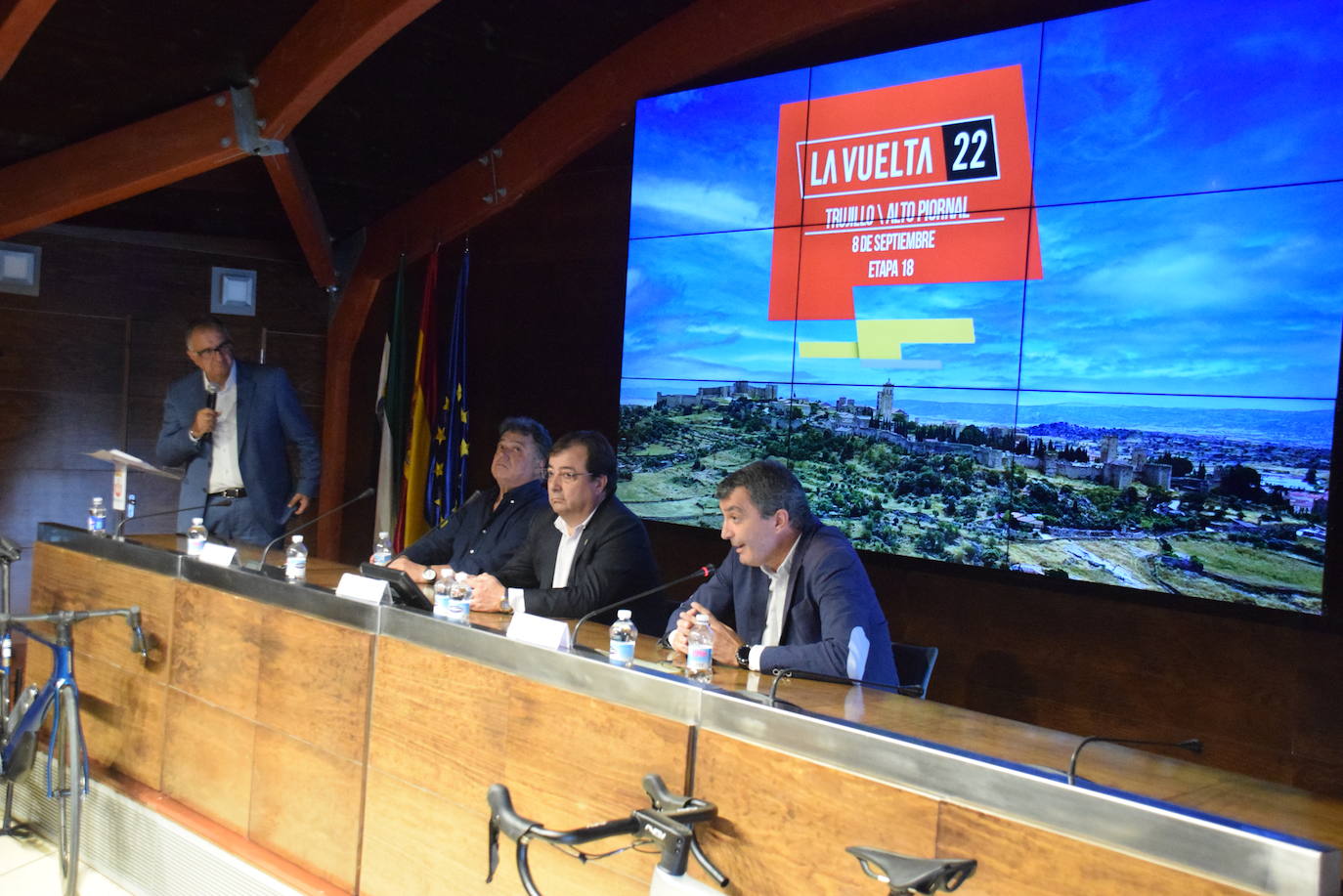 Fotos: Presentación de la etapa de La Vuelta en Trujillo