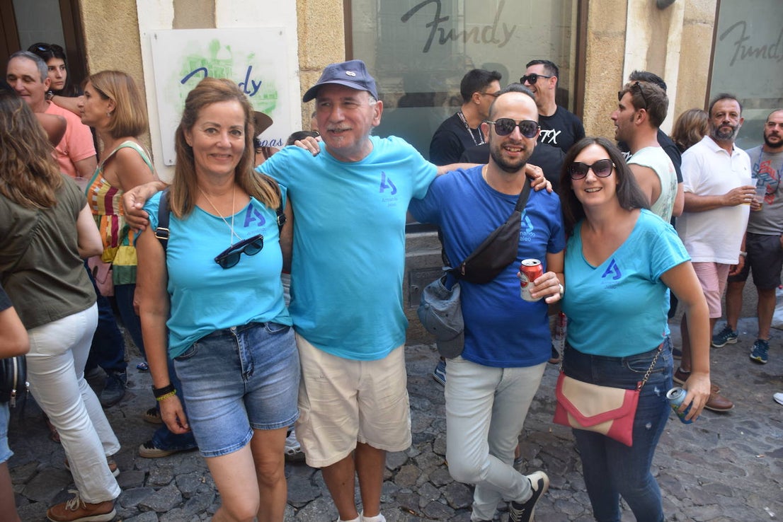 Fotos: Gran ambiente en la jornada de la capea de las mujeres