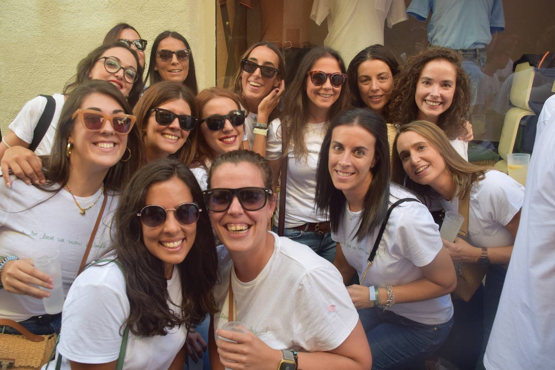 Fotos: Gran ambiente en la jornada de la capea de las mujeres