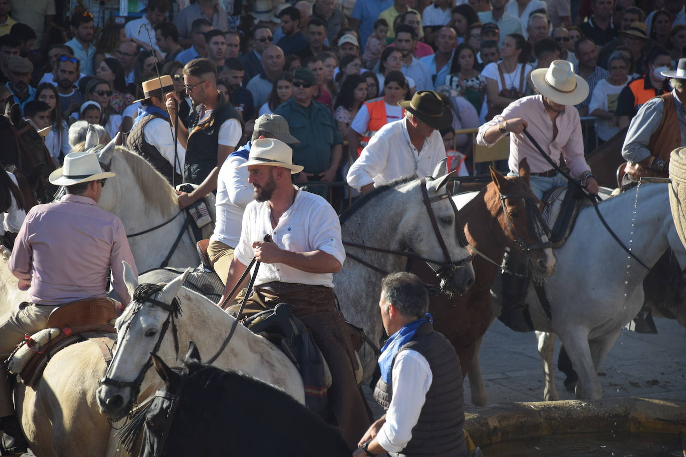 Imagen secundaria 2 - Un nutrido grupos de caballistas de la ciudad participa en la tradicional peregrinación a Guadalupe