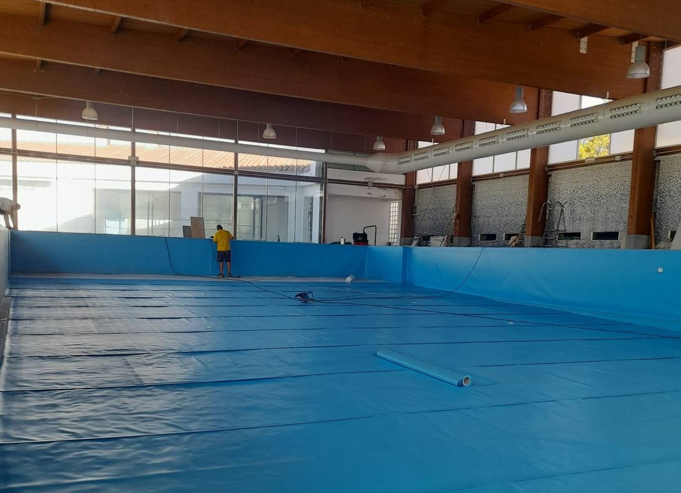 Algunos de los trabajos realizados en la piscina climatizada 