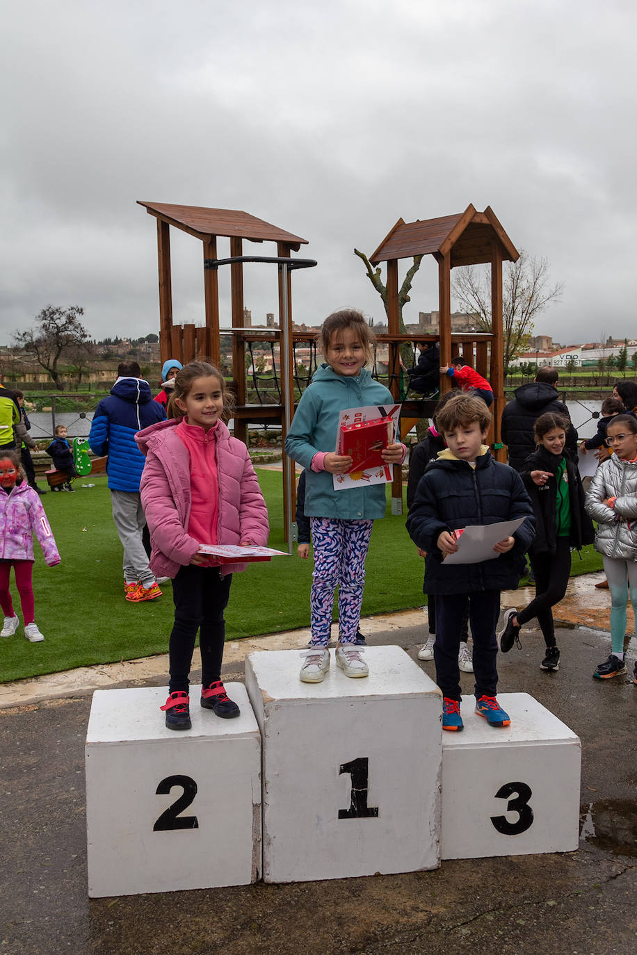 Fotos: I edición de la San Silvestre escolar