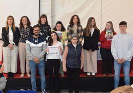Premiados y organizadores del concurso de microrrelatos