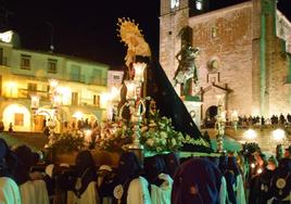 El vía crucis se hará delante de la Virgen