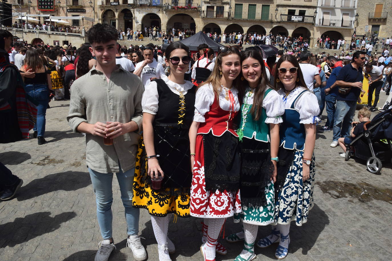 Un multitudinario y caluroso Chíviri