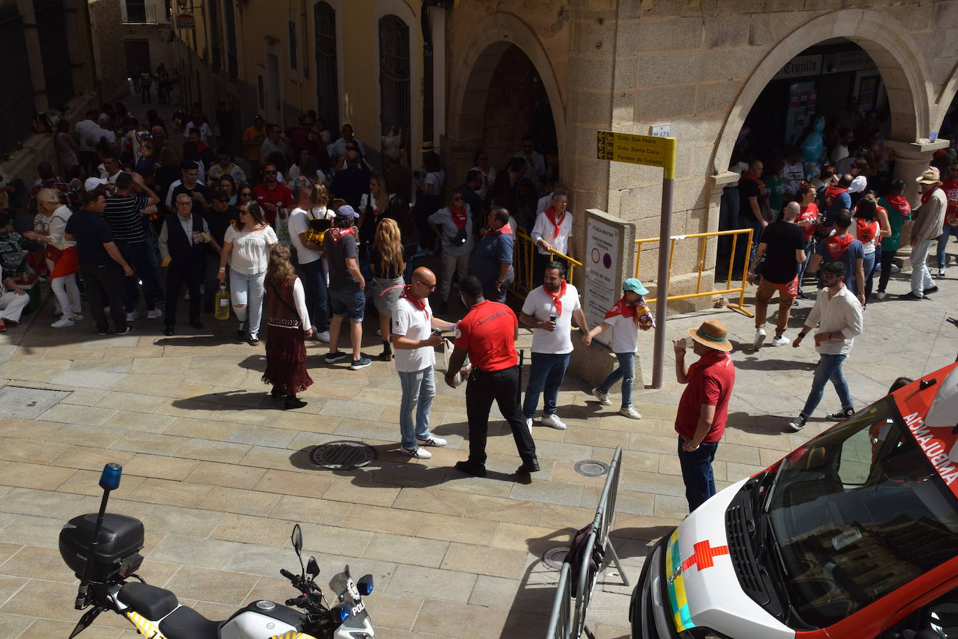 Un multitudinario y caluroso Chíviri