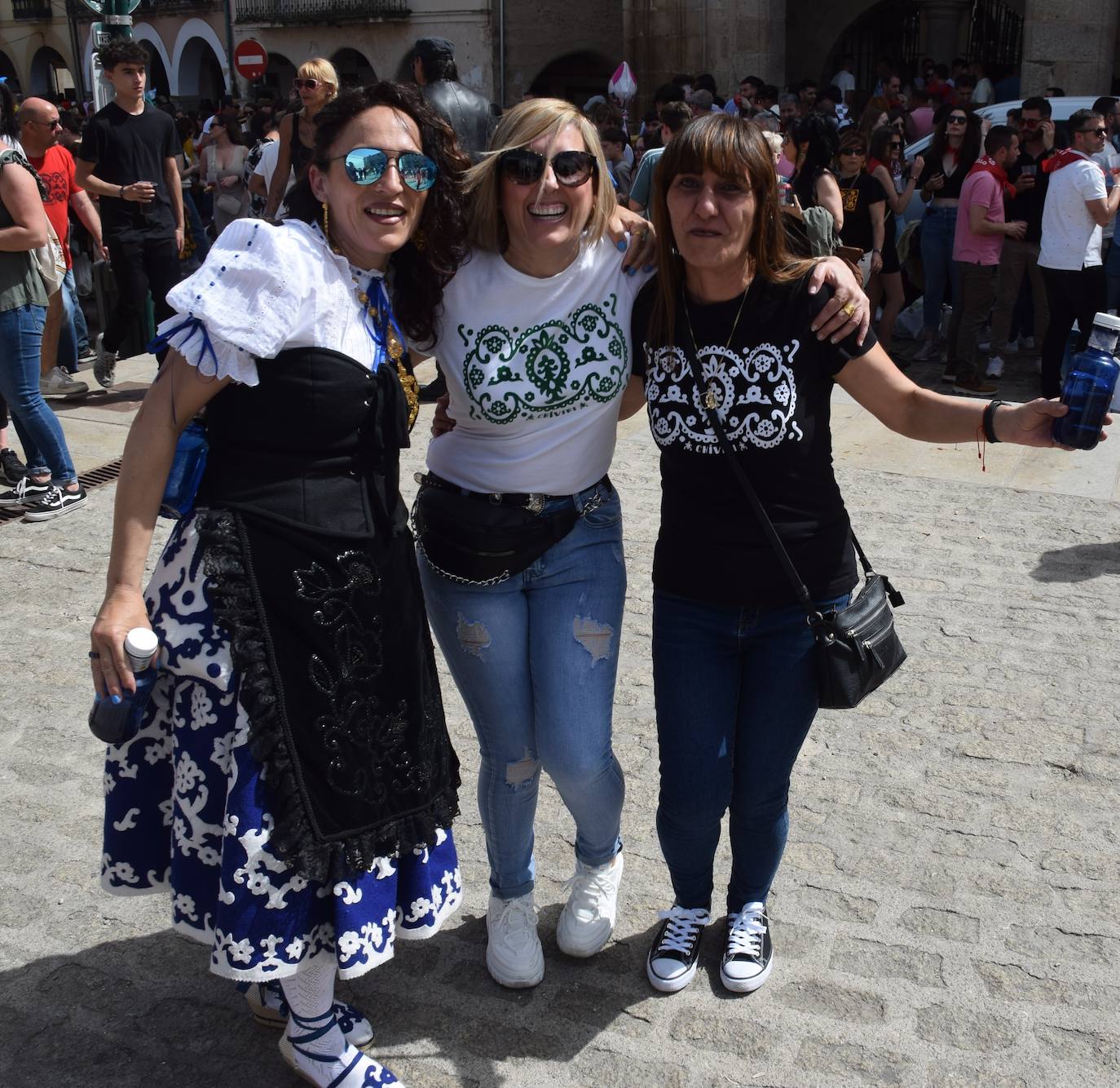 Un multitudinario y caluroso Chíviri