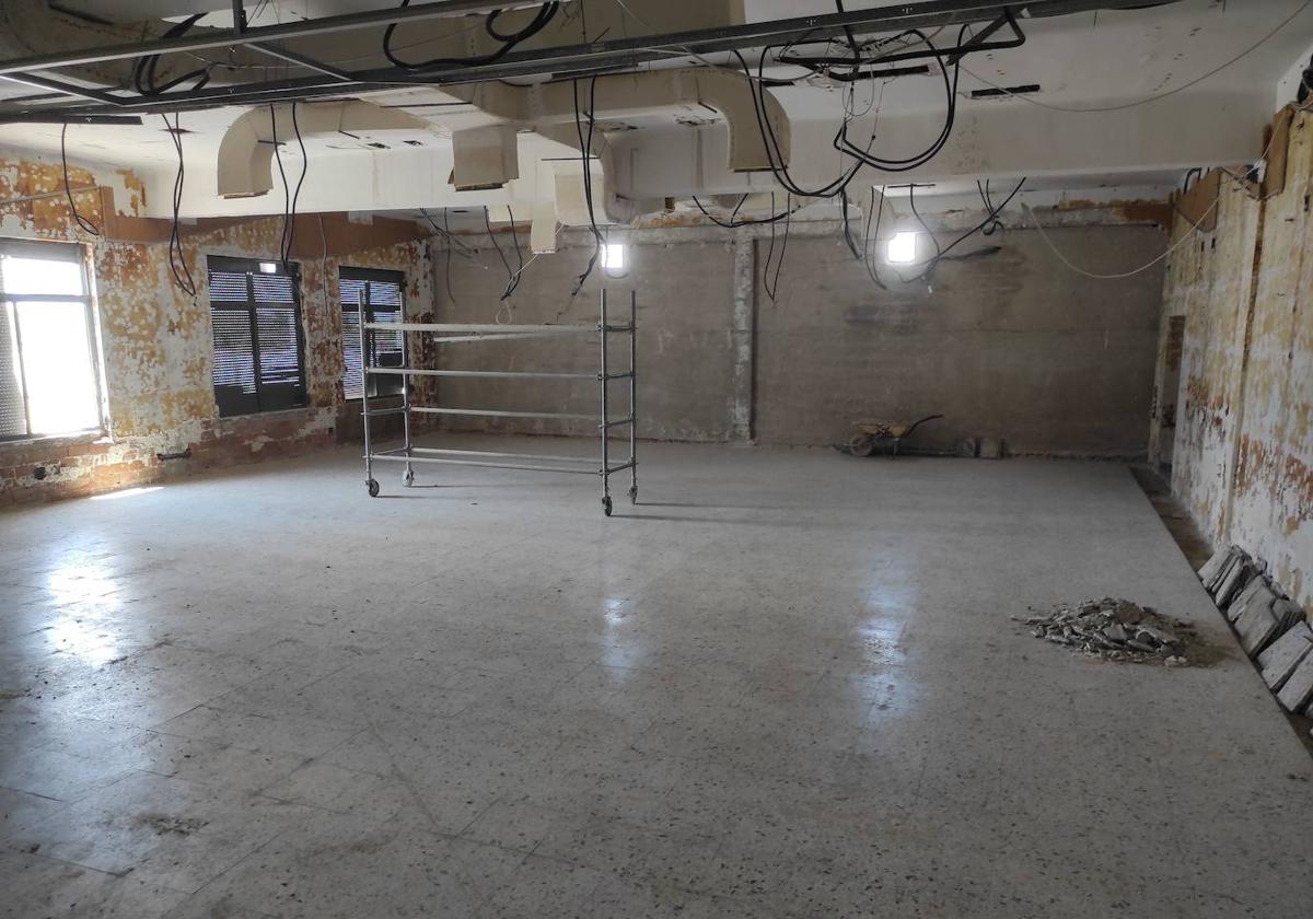 Inicio de las obras del salón de actos del Mercado Regional
