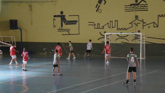 Fútbol sala y balonmano, junto a teatro y la 'pre-fiesta', propuestas para hoy