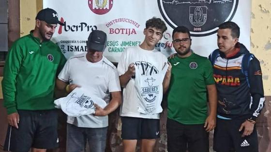 El torneo de petenca Nuestra Señora de La Piedad cogrega a 66 personas