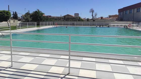 El edil de Deportes explica los últimos problemas surgidos con las piscinas