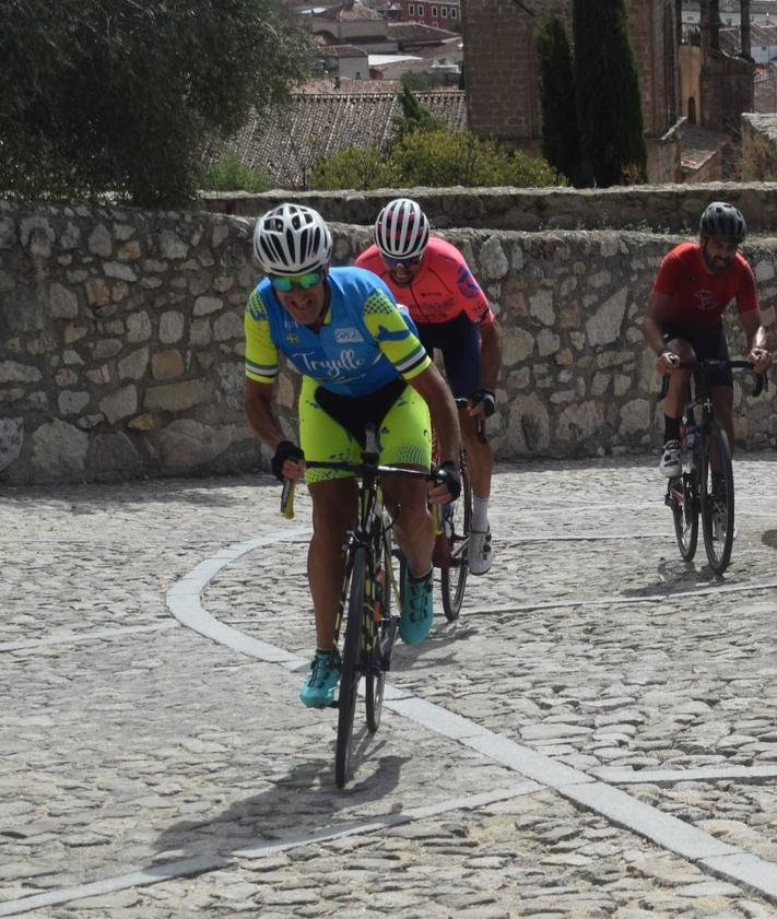 Imagen secundaria 2 - 'La Subida al Castillo' vuelve a ser un referente para el ciclismo