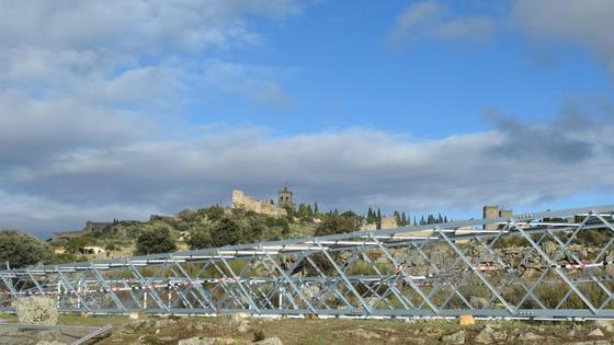 Asemtru presentará una alternativa «viable» al trazado de las torretas por el berrocal