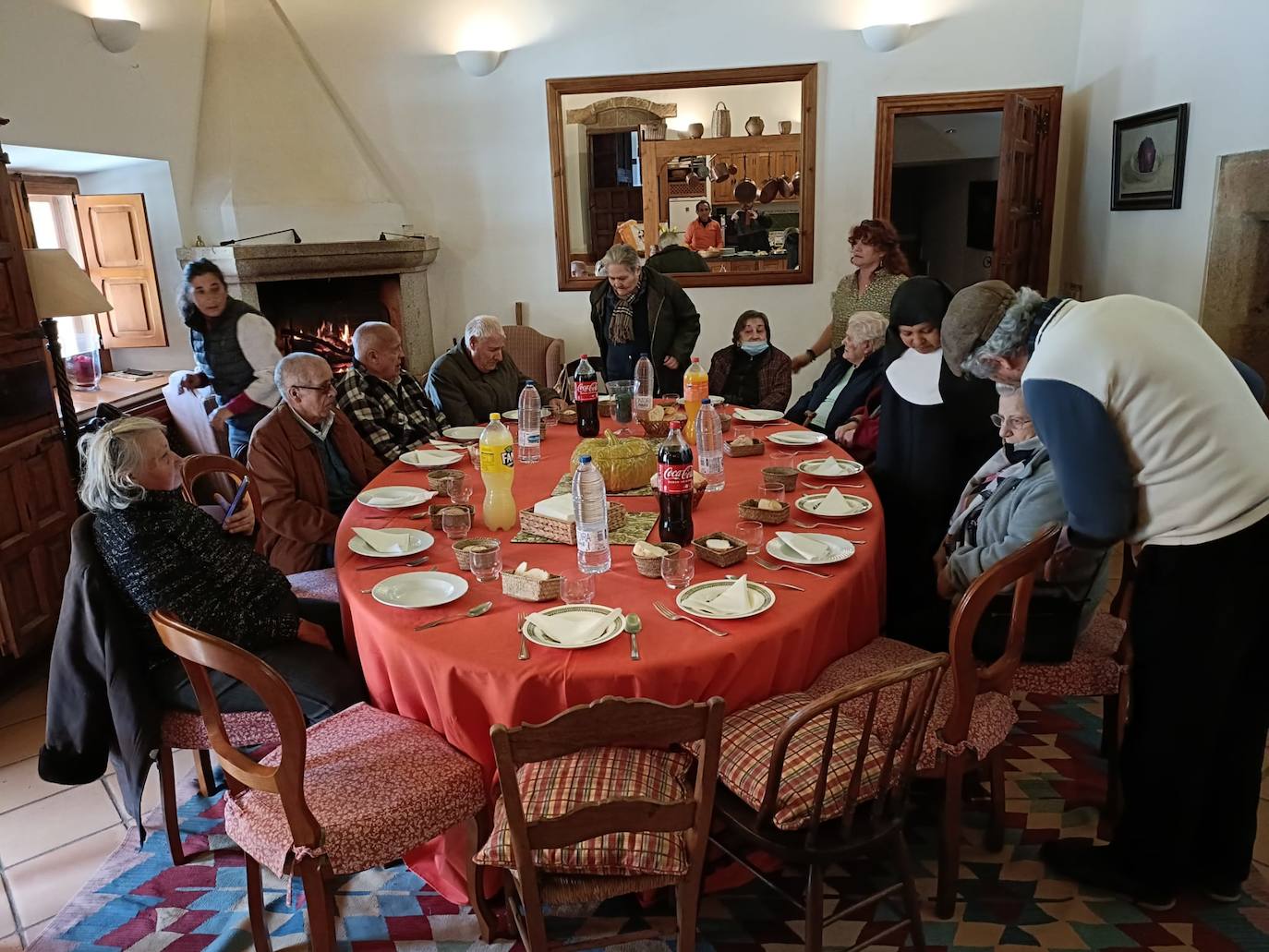 'Grandes Amigos' cuenta ya con 21 voluntarios para acompañar a mayores