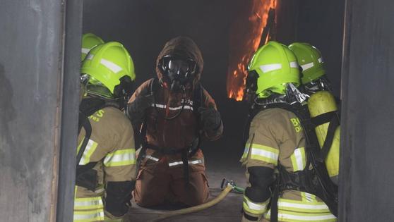 La Diputación quiere que el centro de formación de bomberos de Trujillo sea un referente