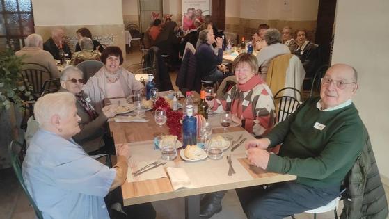 'Grandes Amigos' celebra su particular fiesta de Navidad