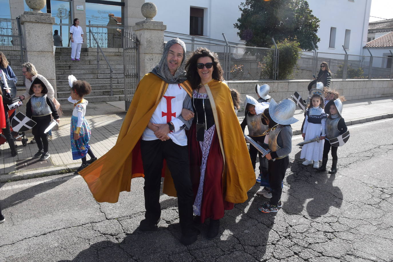 El colegio Las Américas celebra su desfile de Carnaval