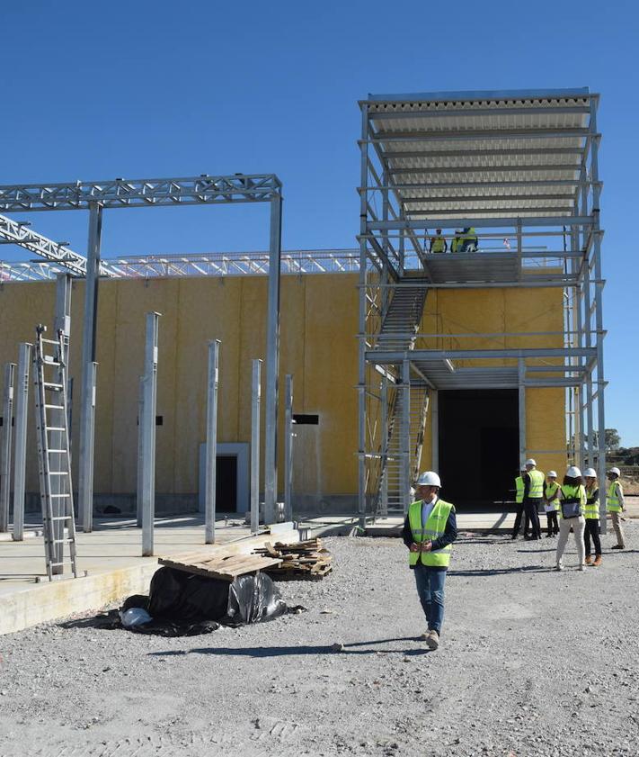 Imagen secundaria 2 - La fábrica de diamantes tiene ya a 30 personas contratadas para la primera fase