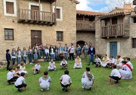 Integrantes de la ultima agrupación infantil, que ha pasado ya a juvenil.