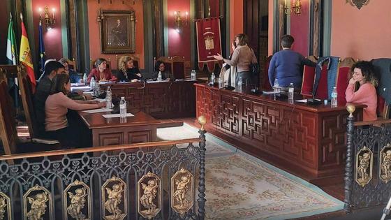 La ausencia del edil popular, Juan Manuel Mariscal, en el Pleno trastoca los planes del equipo de Gobierno