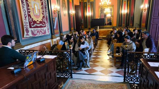 Festejos y Juventud reúnen a representantes de 27 peñas para hacer cambios en las fiestas