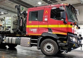 Exposición de la UME en el paseo Ruiz de Mendoza