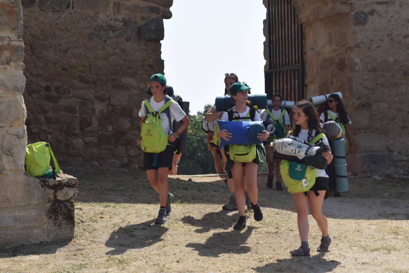 Imagen después - 200 jóvenes de la Ruta Quetzal 'toman' la ciudad bajo un intenso calor