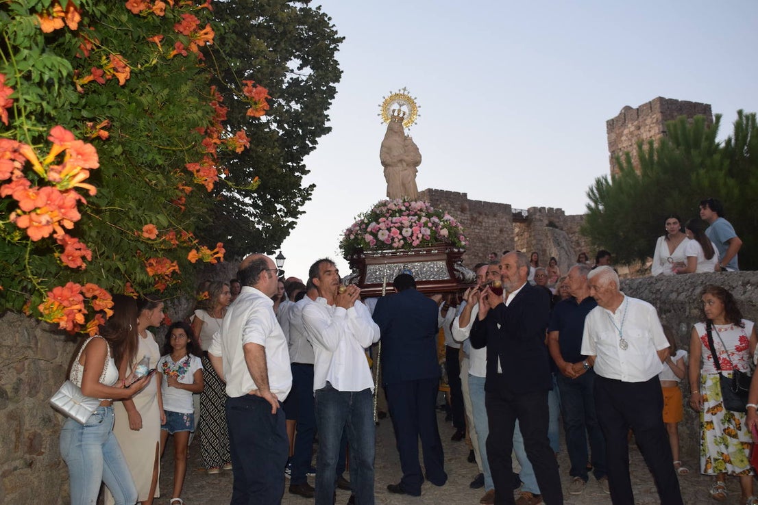 Bajada de la Patrona a la iglesia de San Martín